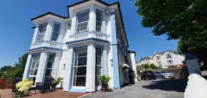 Torquay B & B At A Great Location.