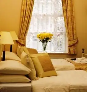 Guest Houses Travellers Love In Torquay.